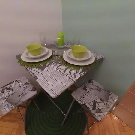 Sleep And Go Pedja Appartement *